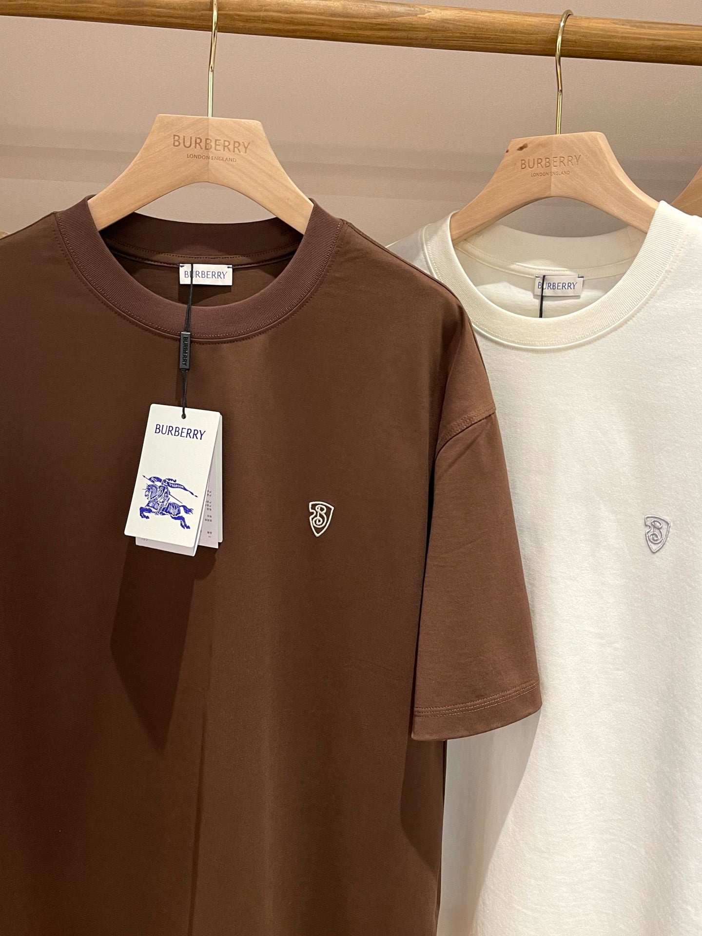 Mehrfarbiges T-Shirt