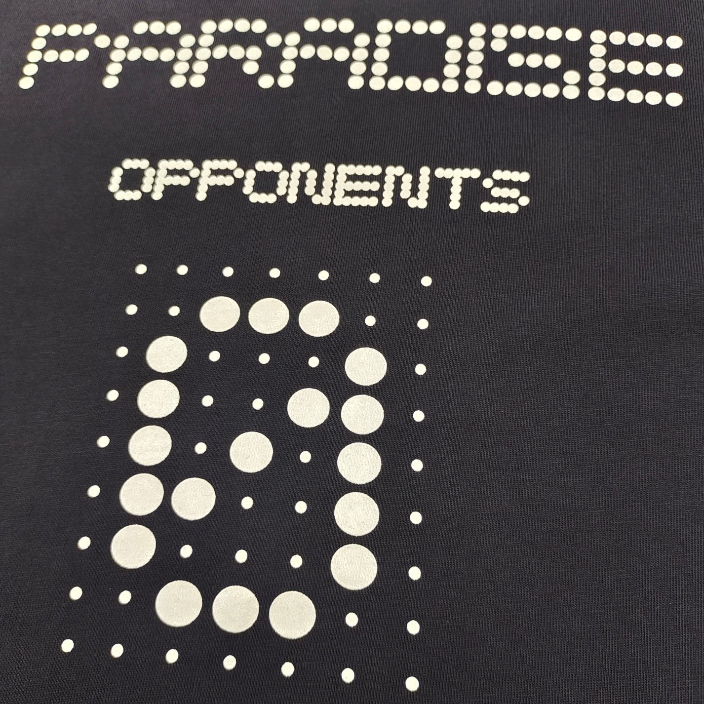 سويت شيرت أسود غامق