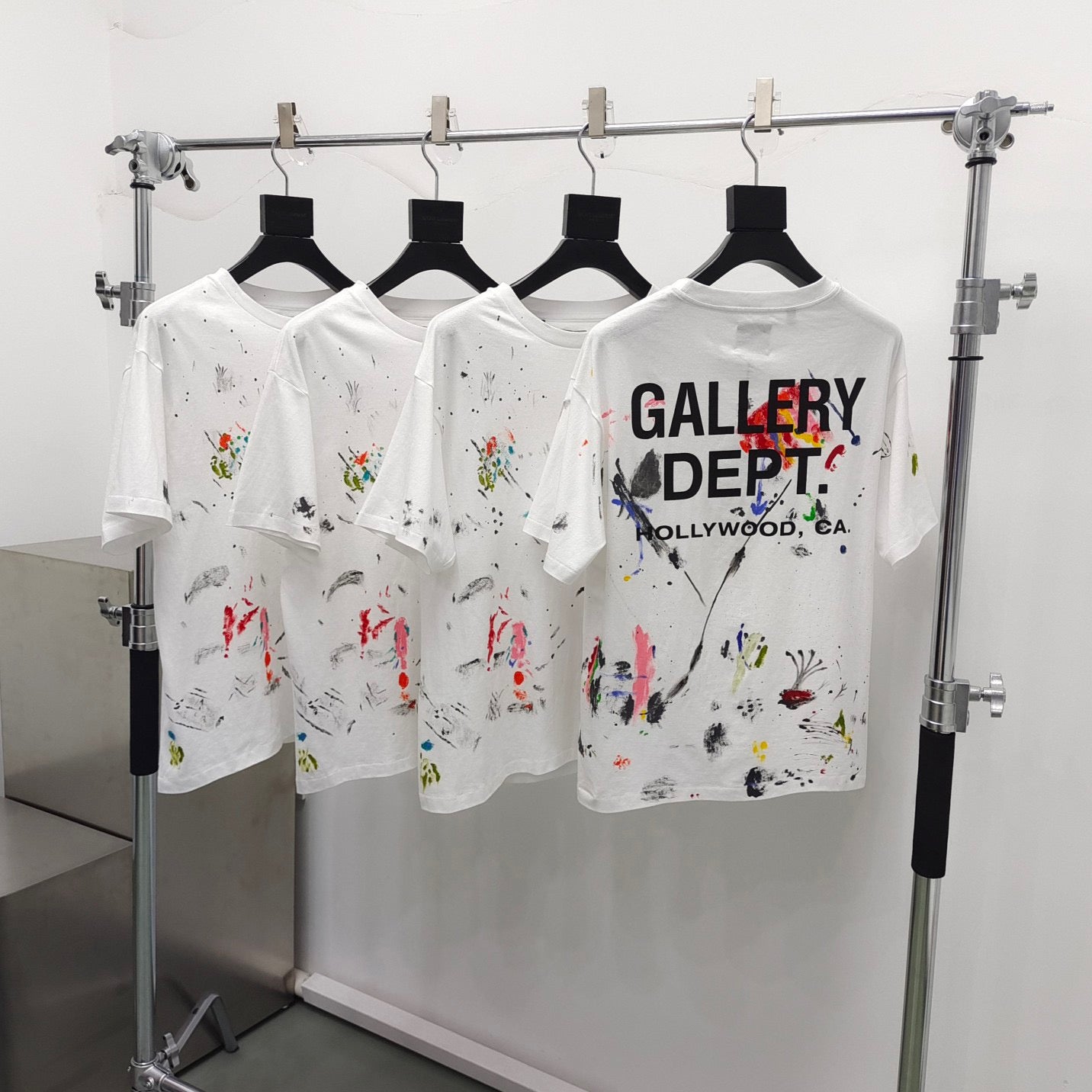 White T-shirt - FashionHype.xyz