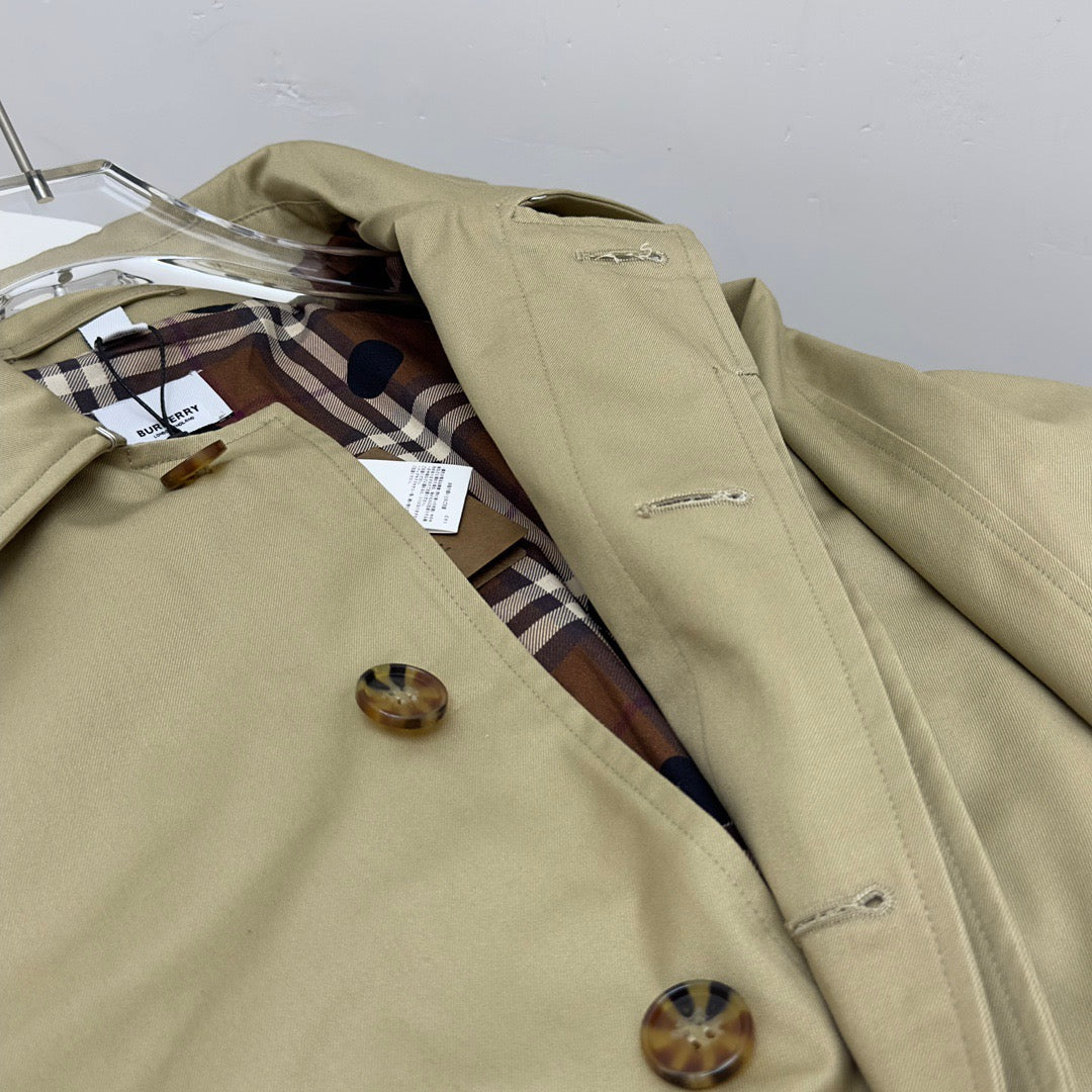 Khaki Jacke