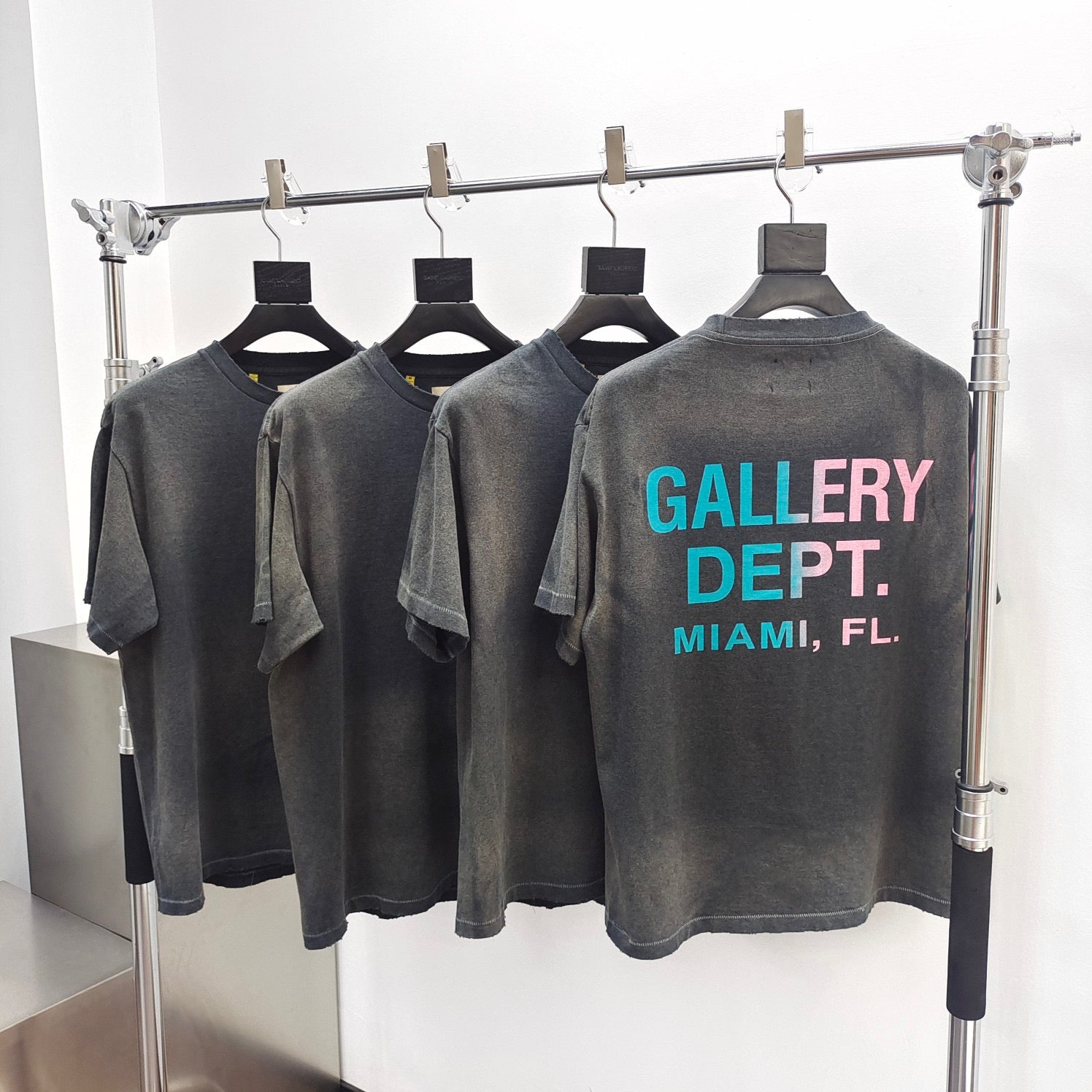 Schwarzes T-Shirt