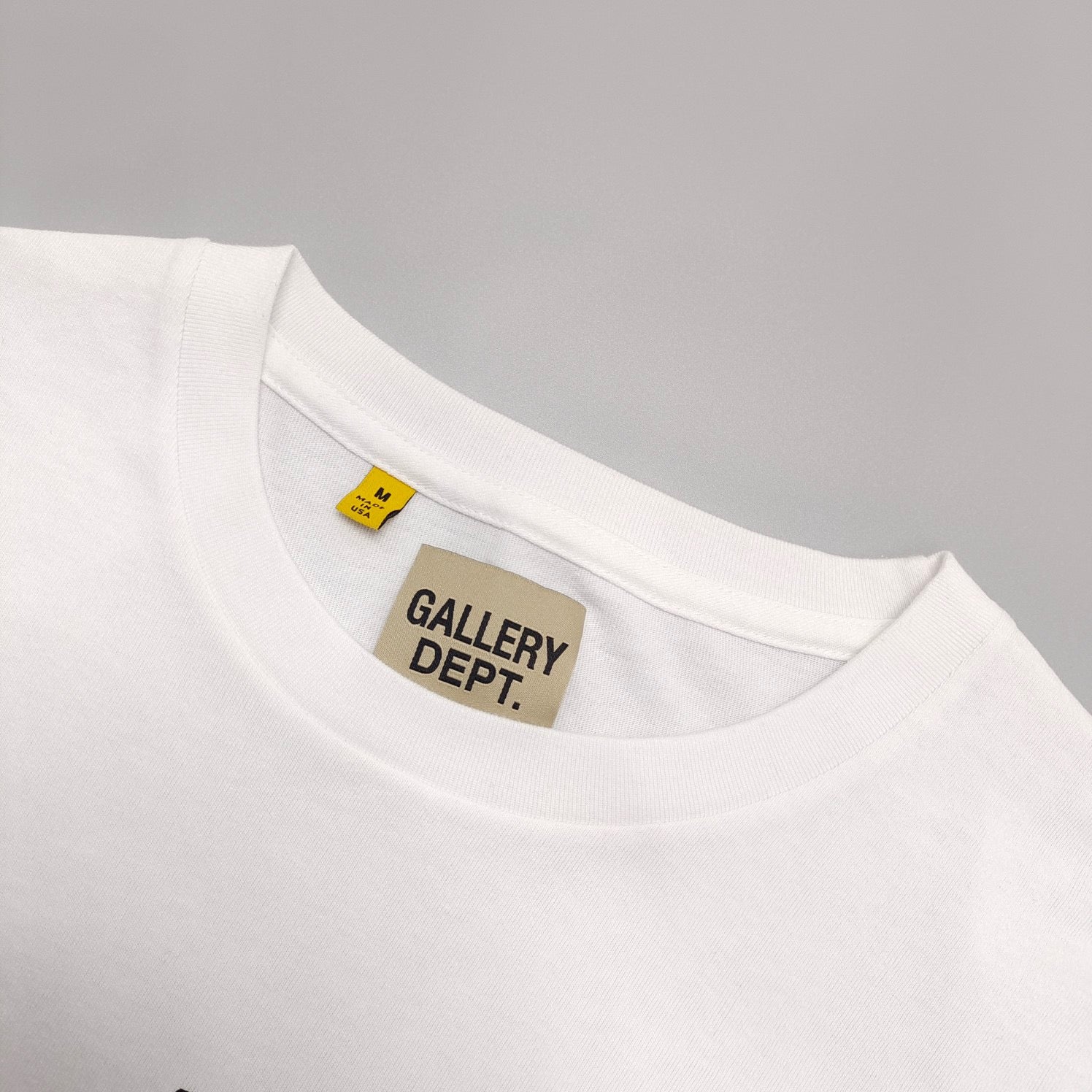 weißes T-Shirt