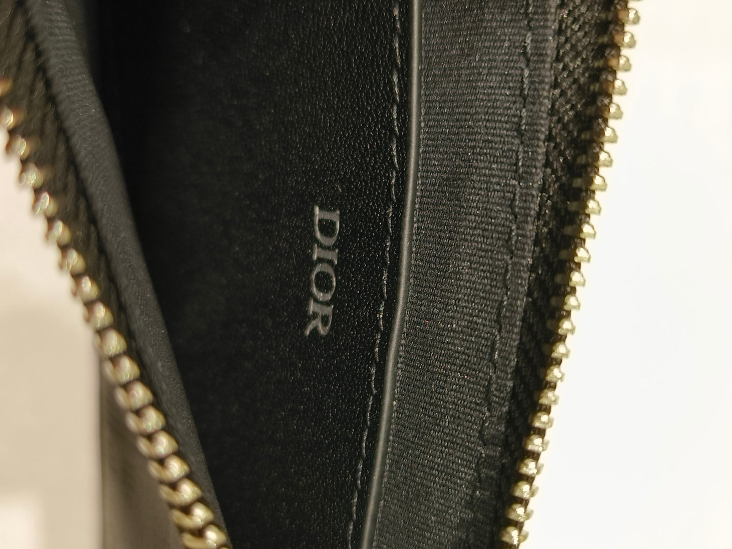 Cartera marrón grisácea