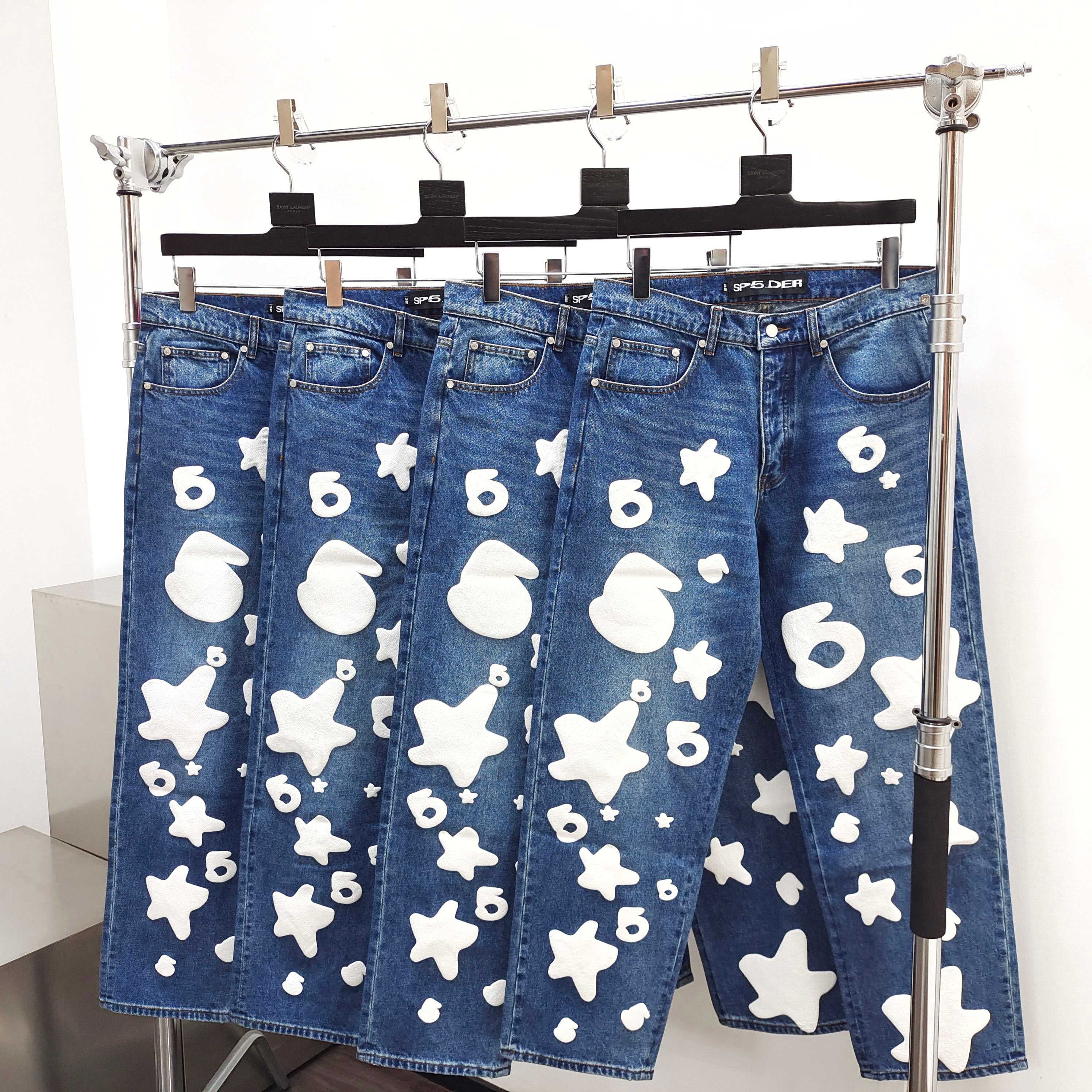 Blaue Hose