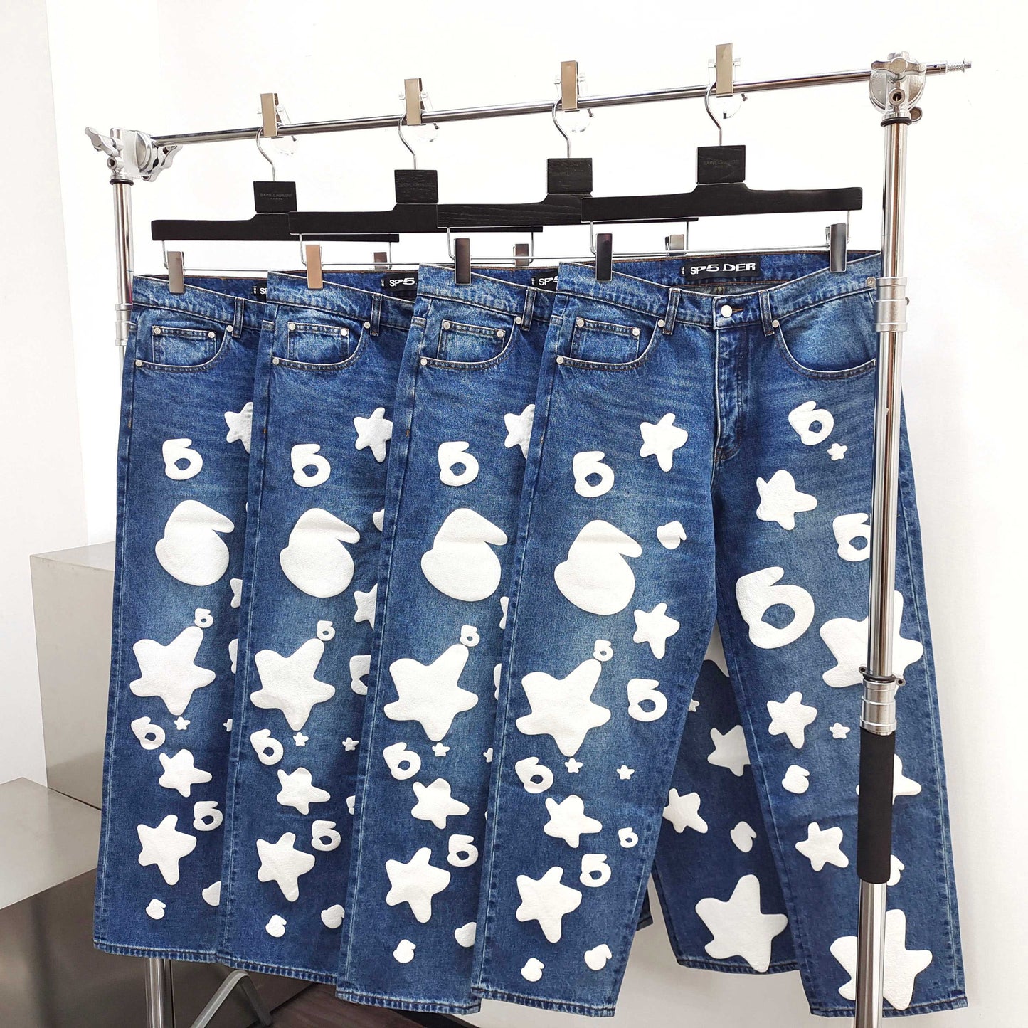 Blaue Hose