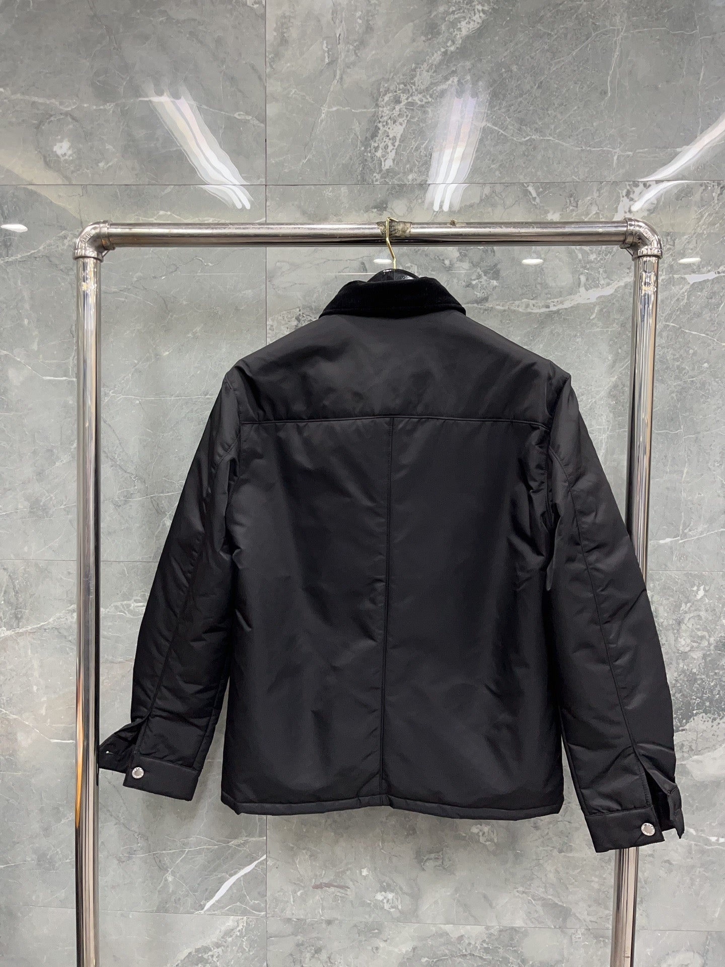 Schwarze Jacke - Größe S