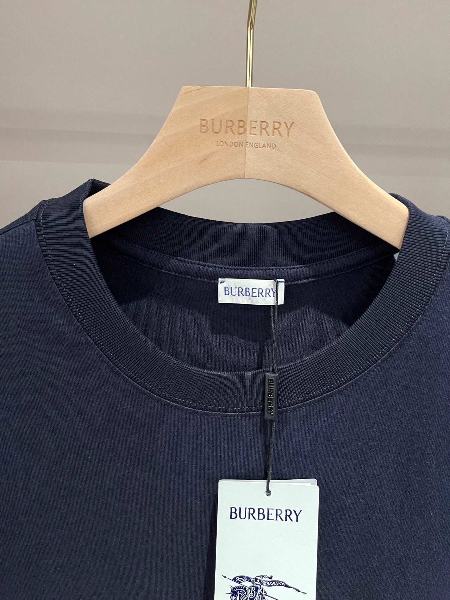 Mehrfarbiges T-Shirt