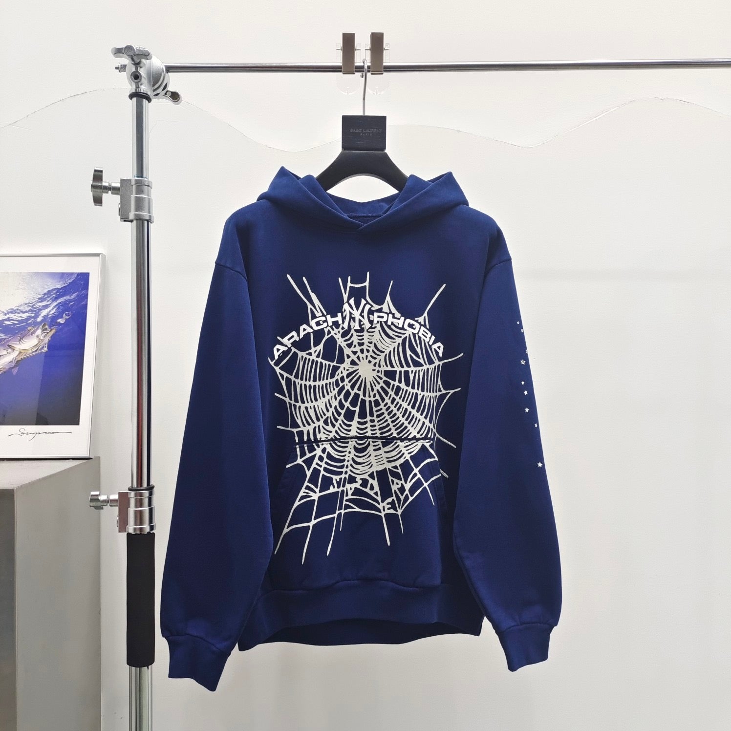 Blauer Hoodie