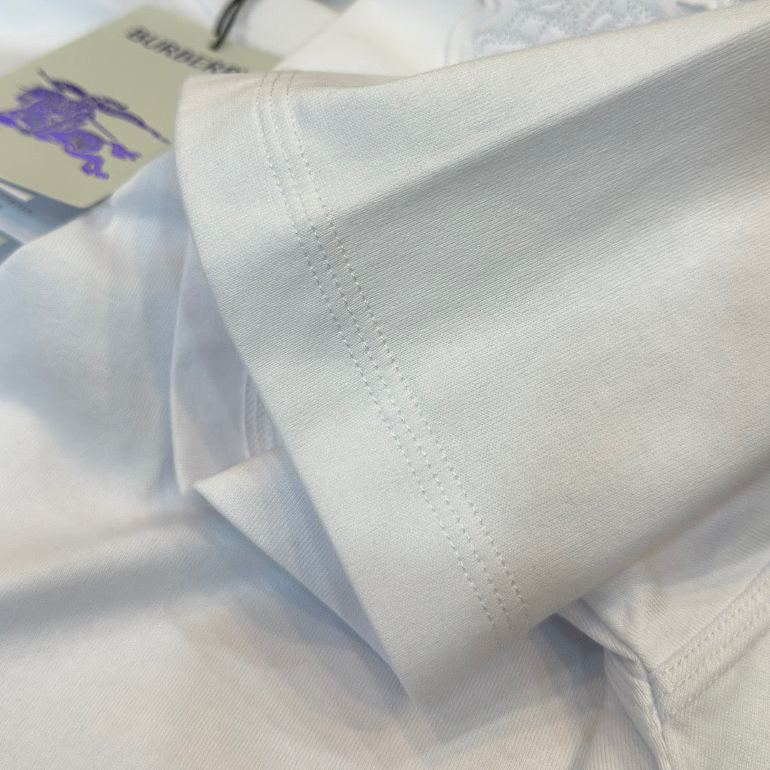 Mehrfarbiges T-Shirt