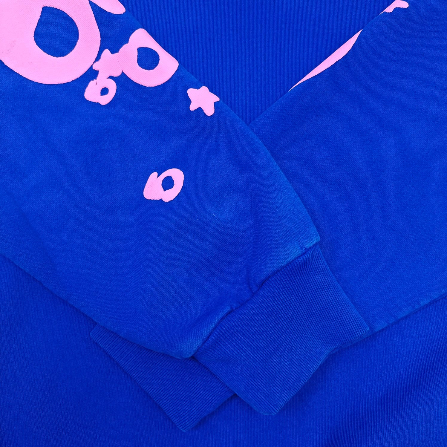 Blauer Hoodie