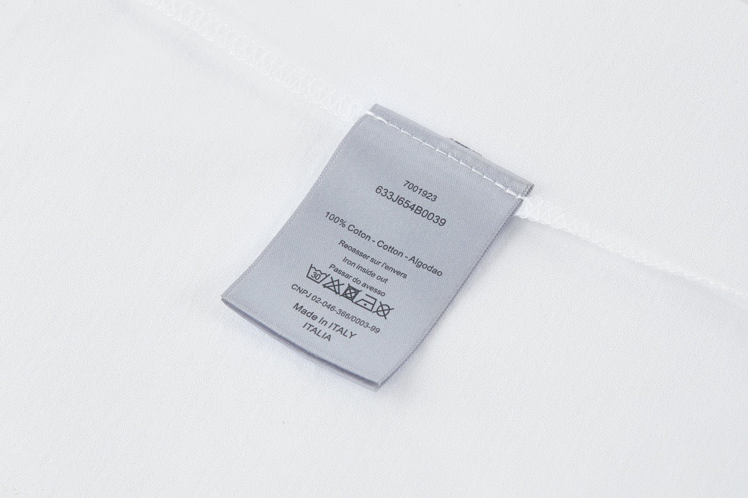 Black and White T-shirt - FashionHype.xyz