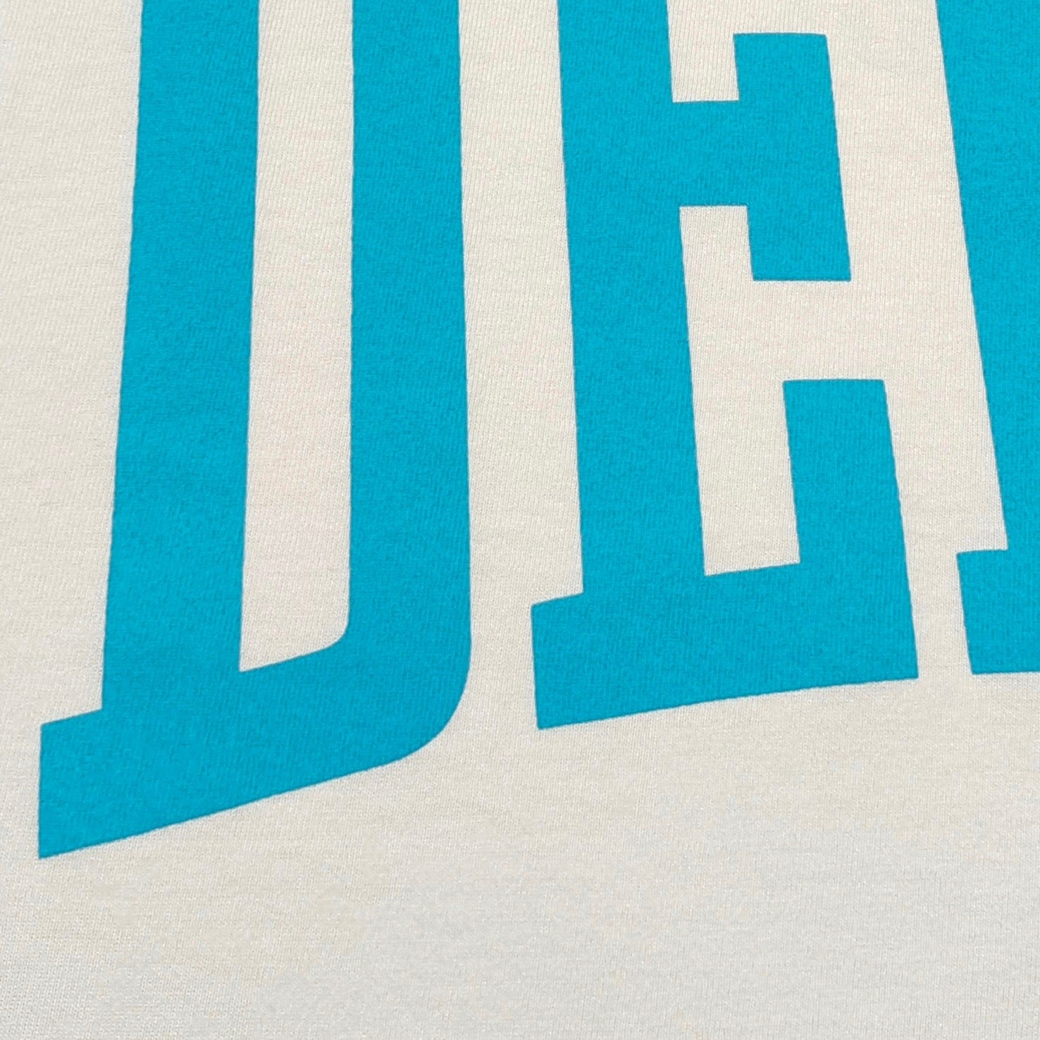 White and Black T-shirt - FashionHype.xyz