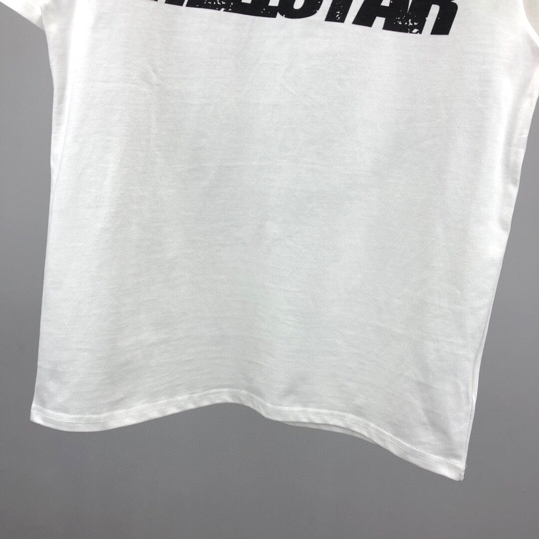 Schwarz-weißes T-Shirt