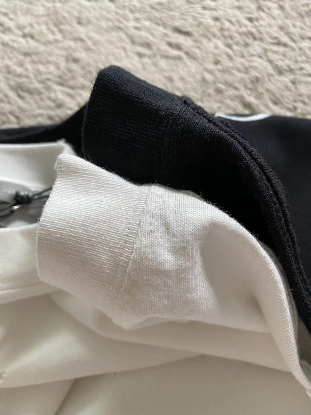Black and White T-shirt - FashionHype.xyz