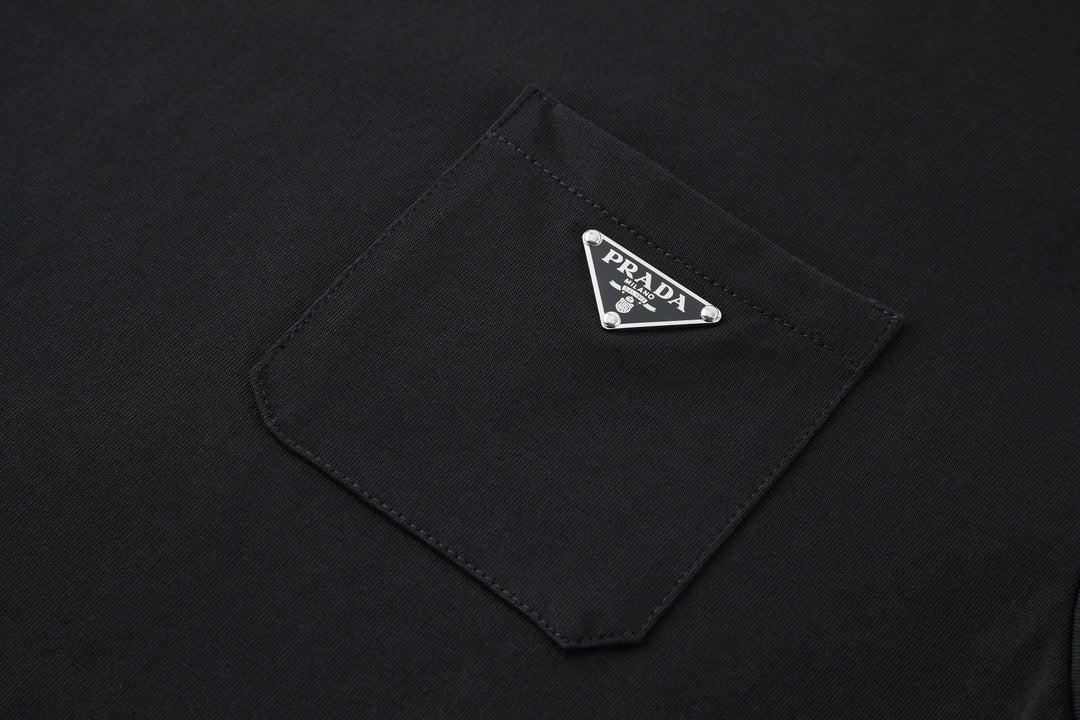 Black and White T-shirt - FashionHype.xyz