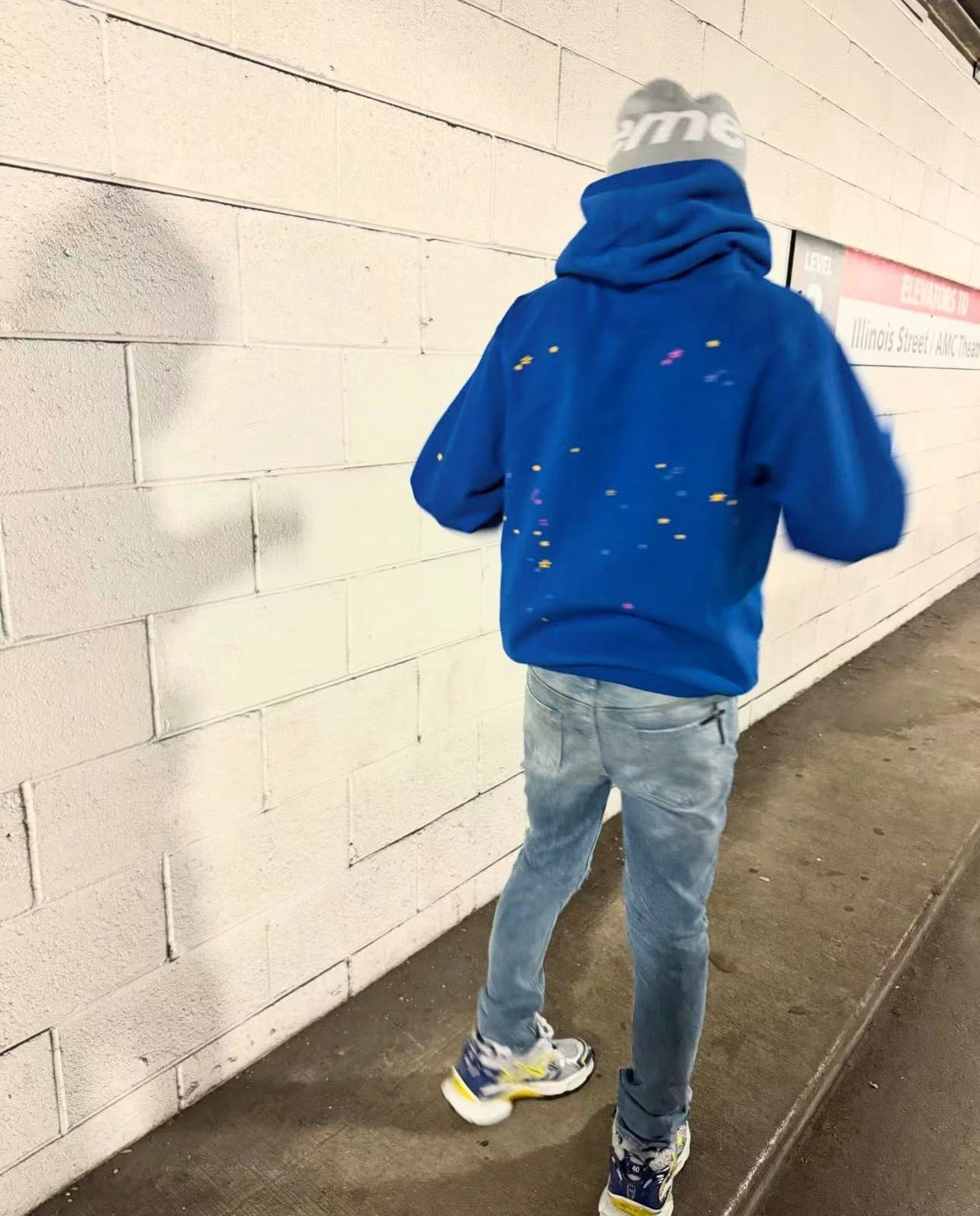 Sudadera con capucha azul