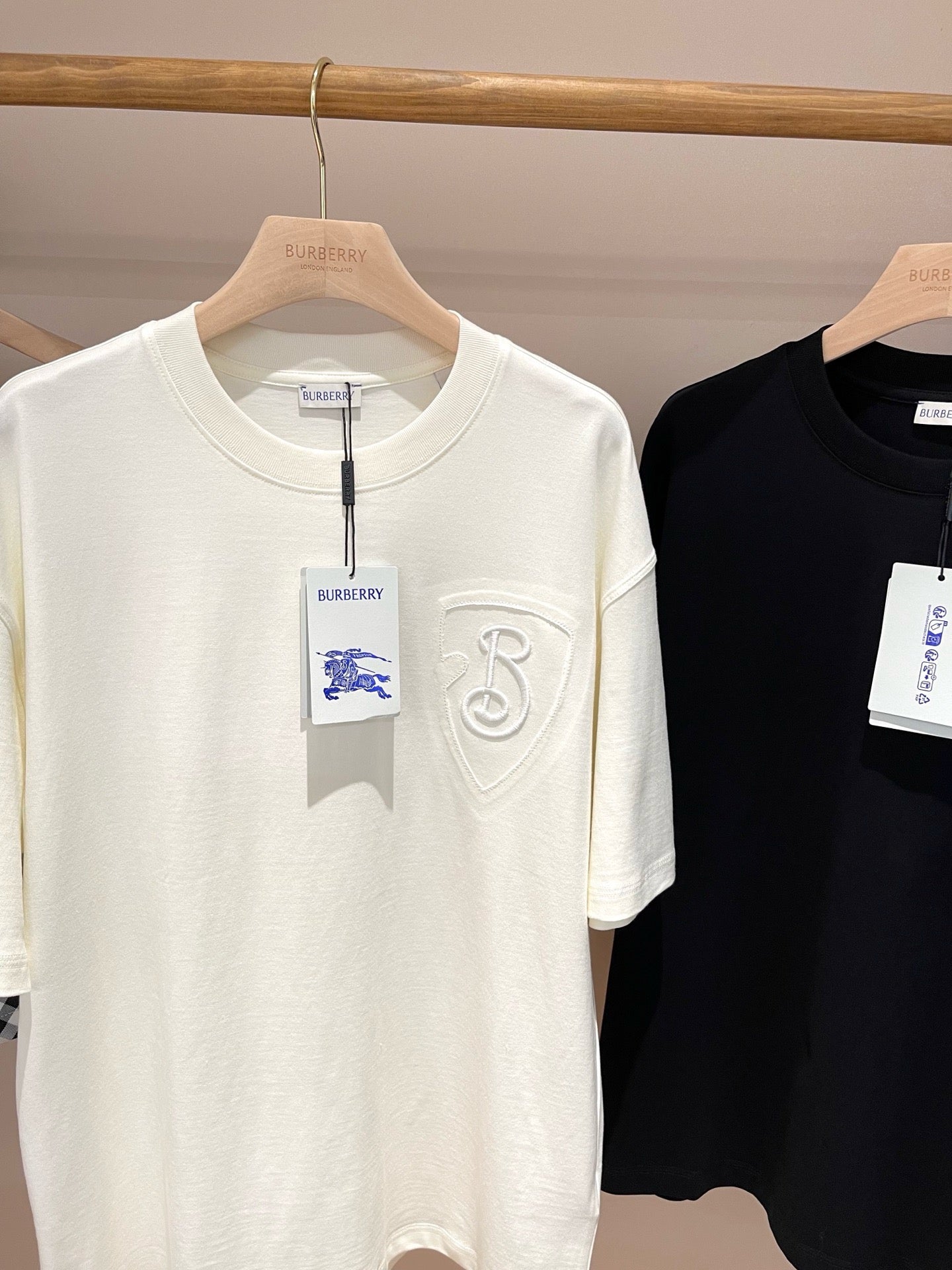 Mehrfarbiges T-Shirt