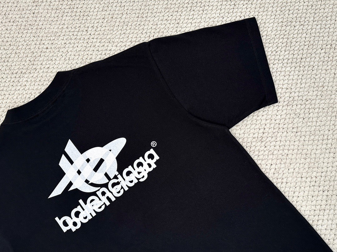 Schwarzes T-Shirt