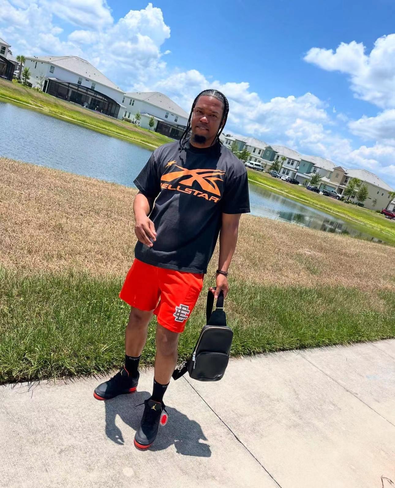 Dunkelschwarzes T-Shirt