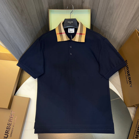 Schwarz-weiß-blaues Polo