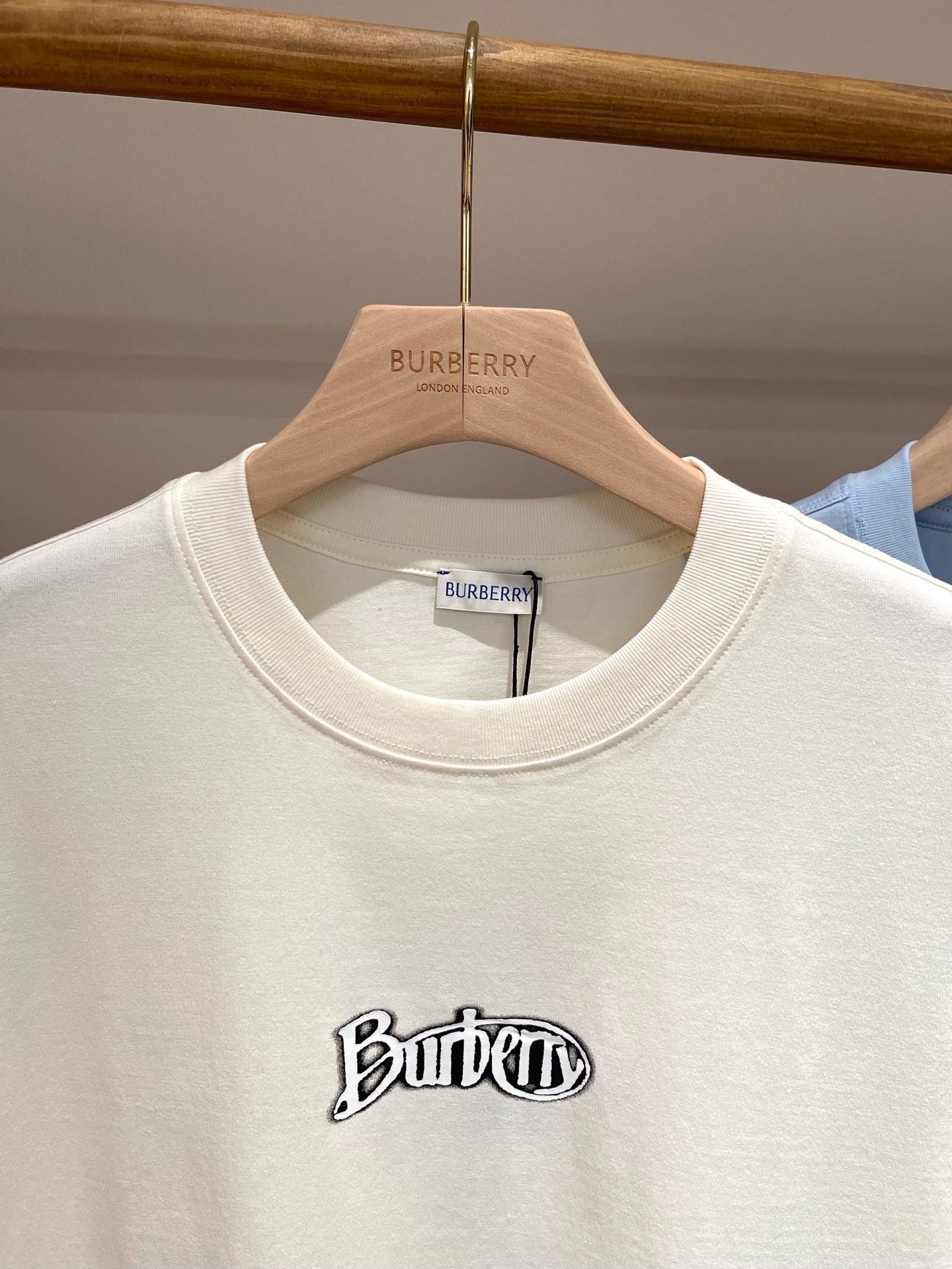 Mehrfarbiges T-Shirt