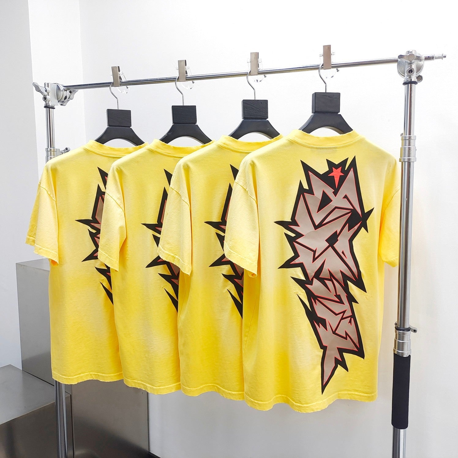 Gelbes T-Shirt