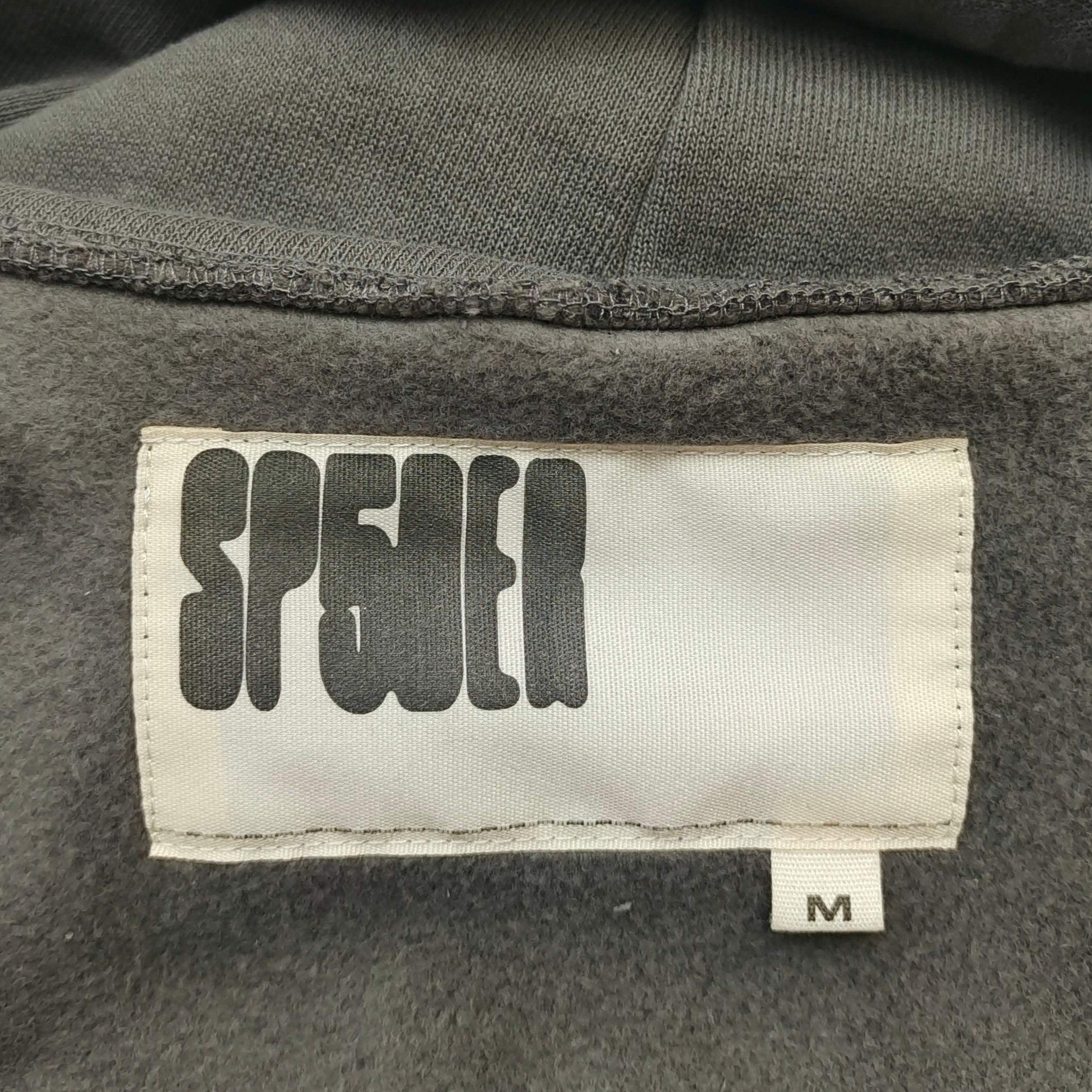 Grauer Hoodie