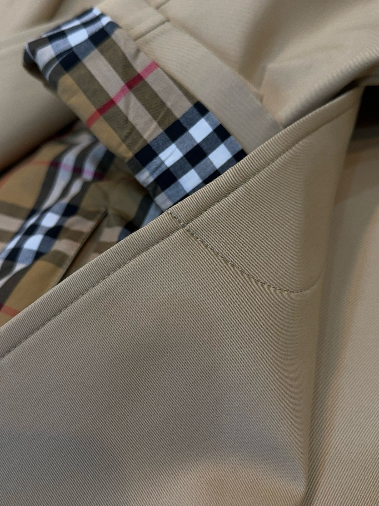 Mehrfarbige Jacke