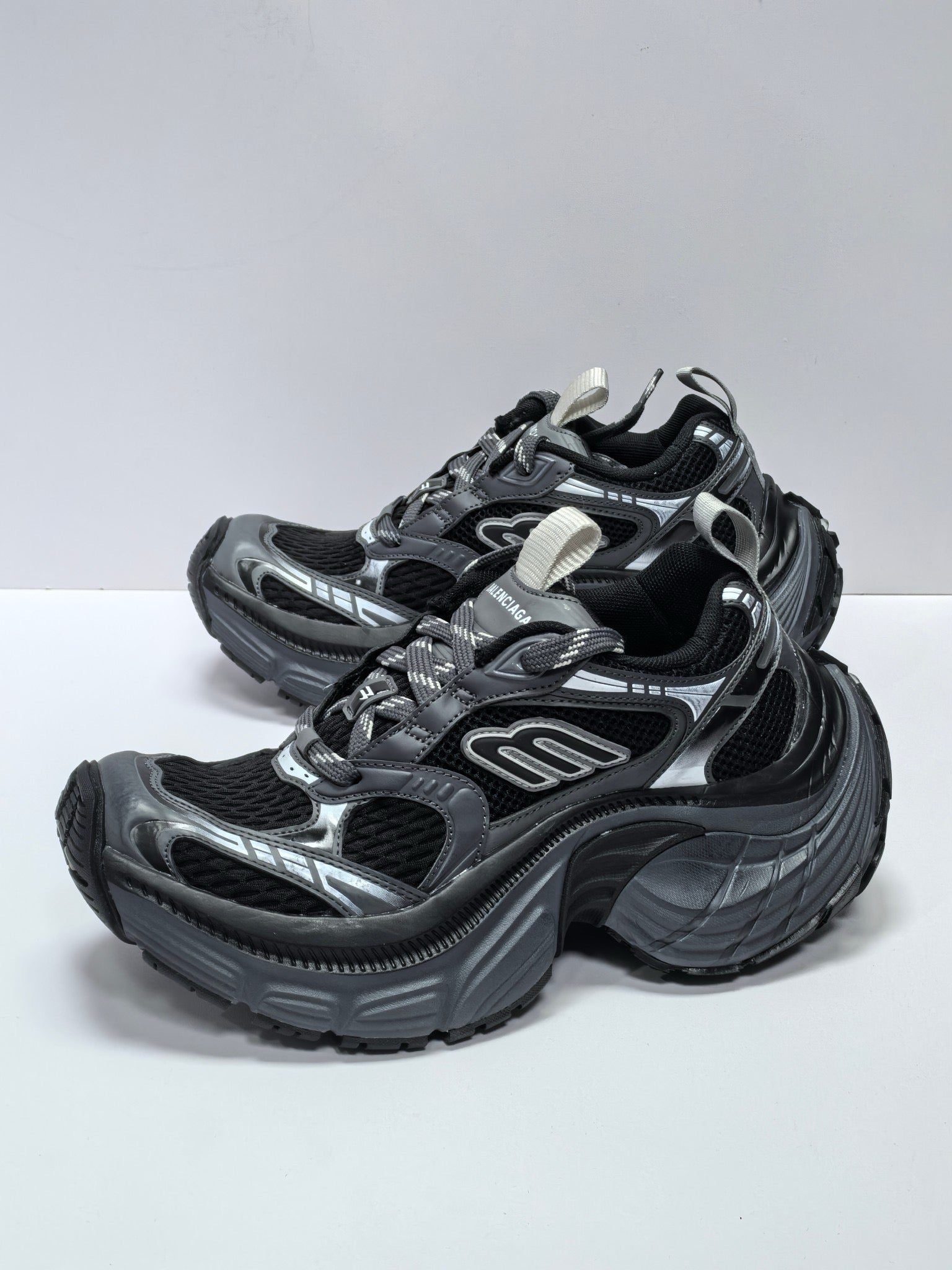 Mehrfarbige Schuhe