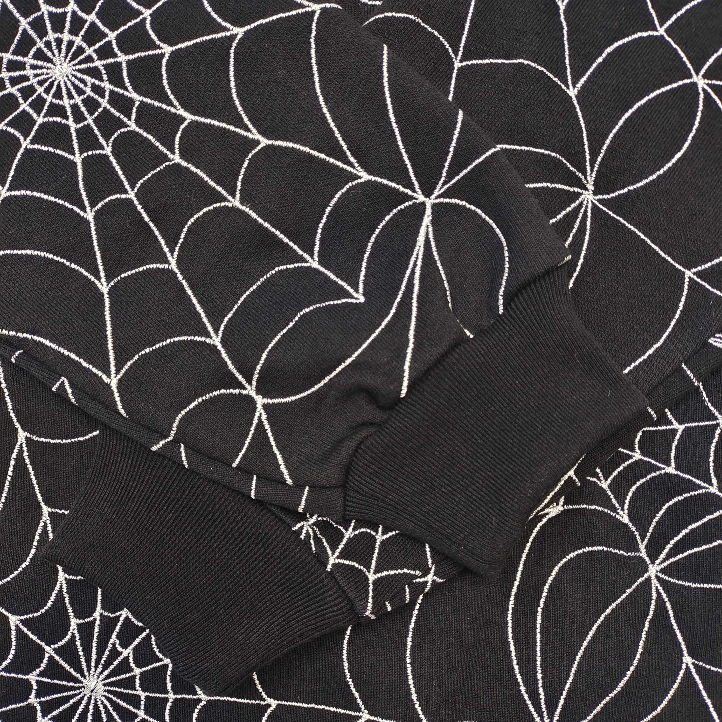 Schwarzer Hoodie