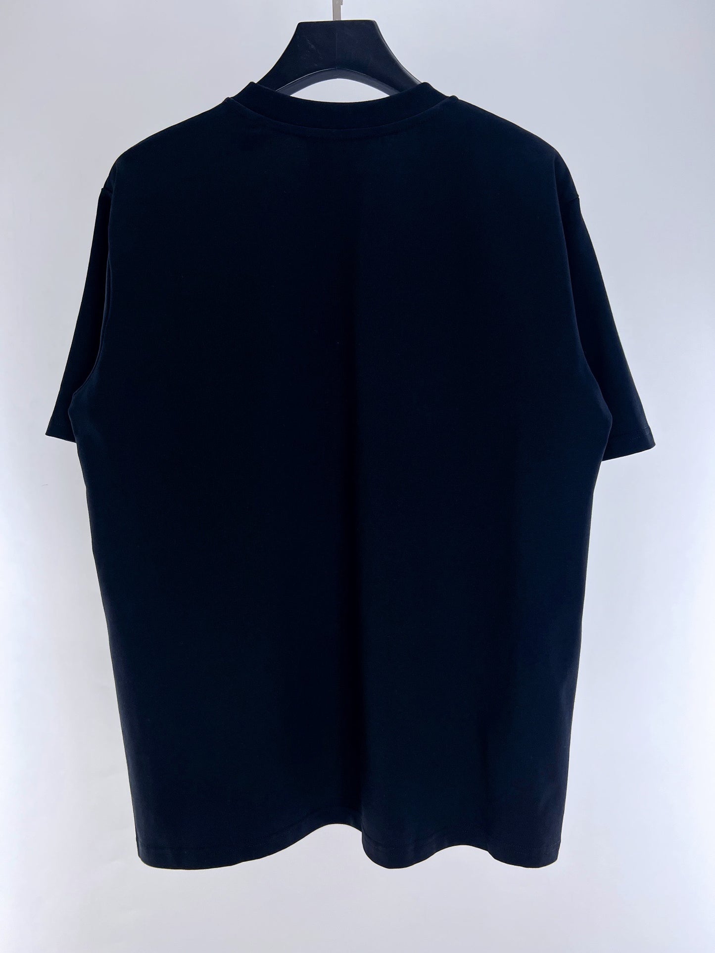 Black and White T-shirt - FashionHype.xyz