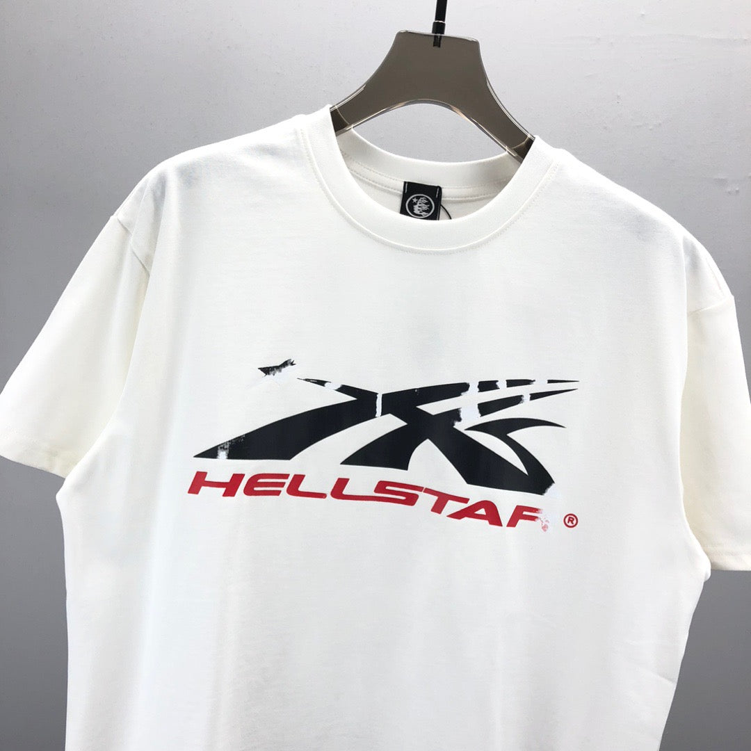 Schwarz-weißes T-Shirt