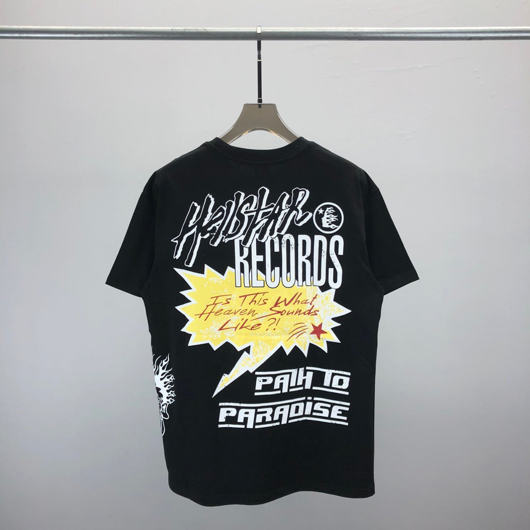 Schwarz-weißes T-Shirt