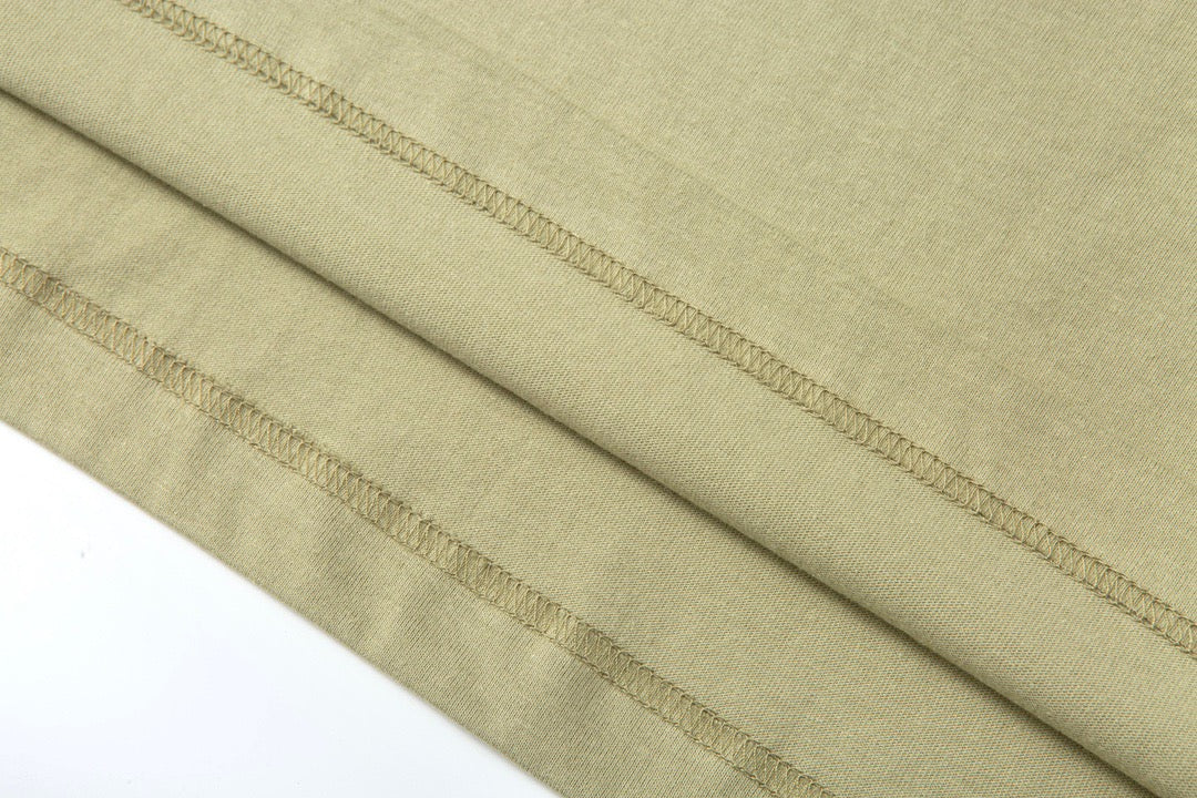 Camiseta verde oscuro y gris