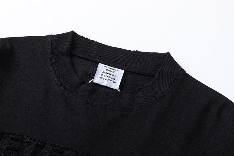 Schwarz-weißes Sweatshirt
