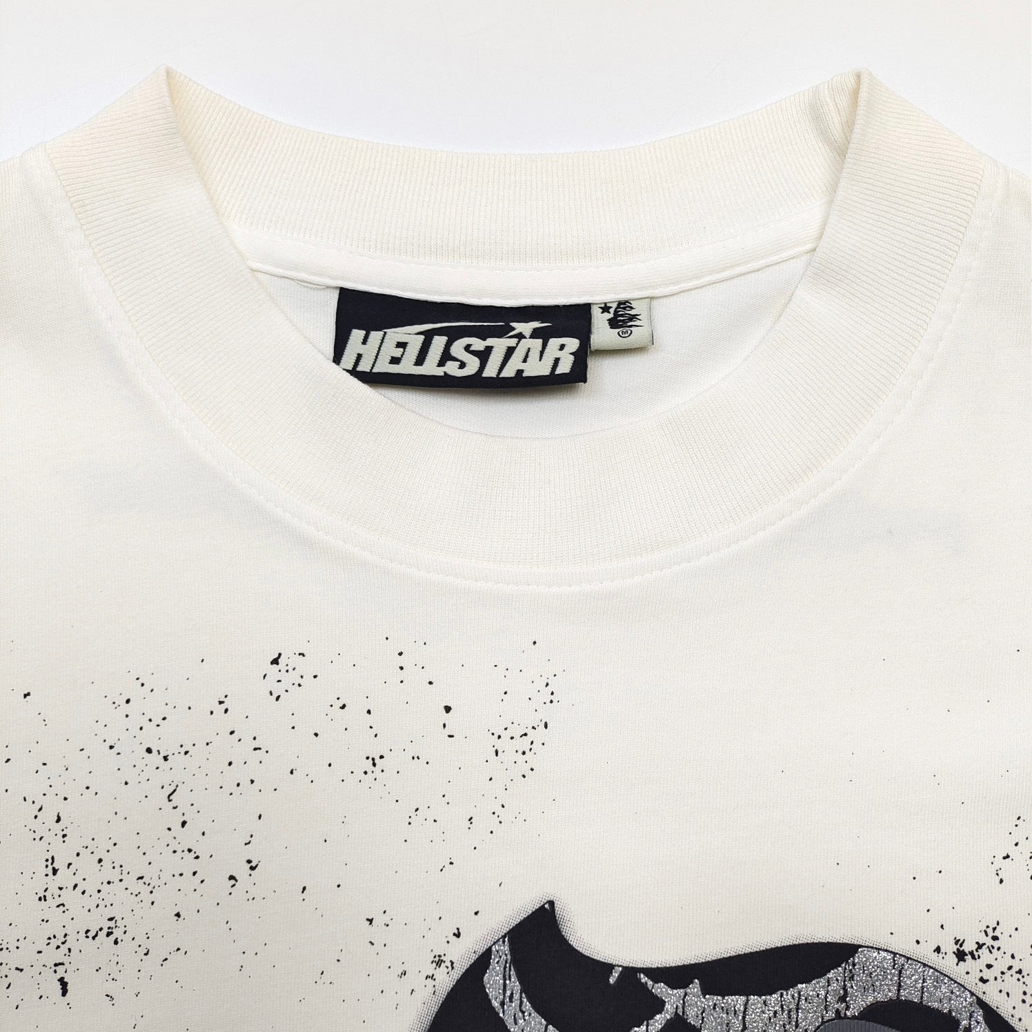 weißes T-Shirt