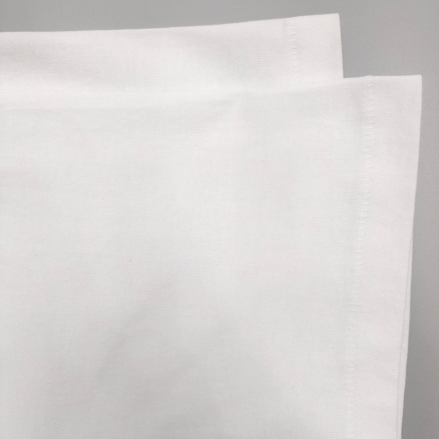 weißes T-Shirt