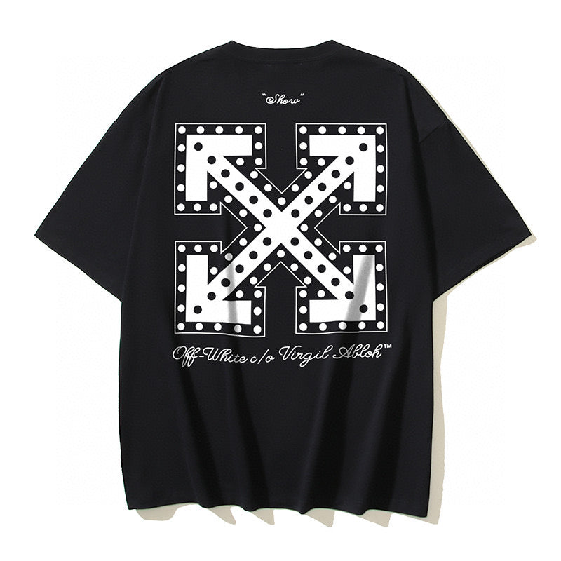 Schwarz-weißes T-Shirt
