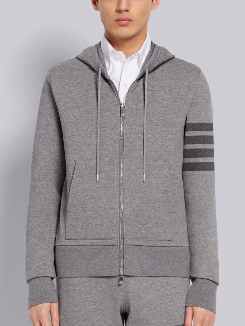 Dunkelblaue und graue Jacke