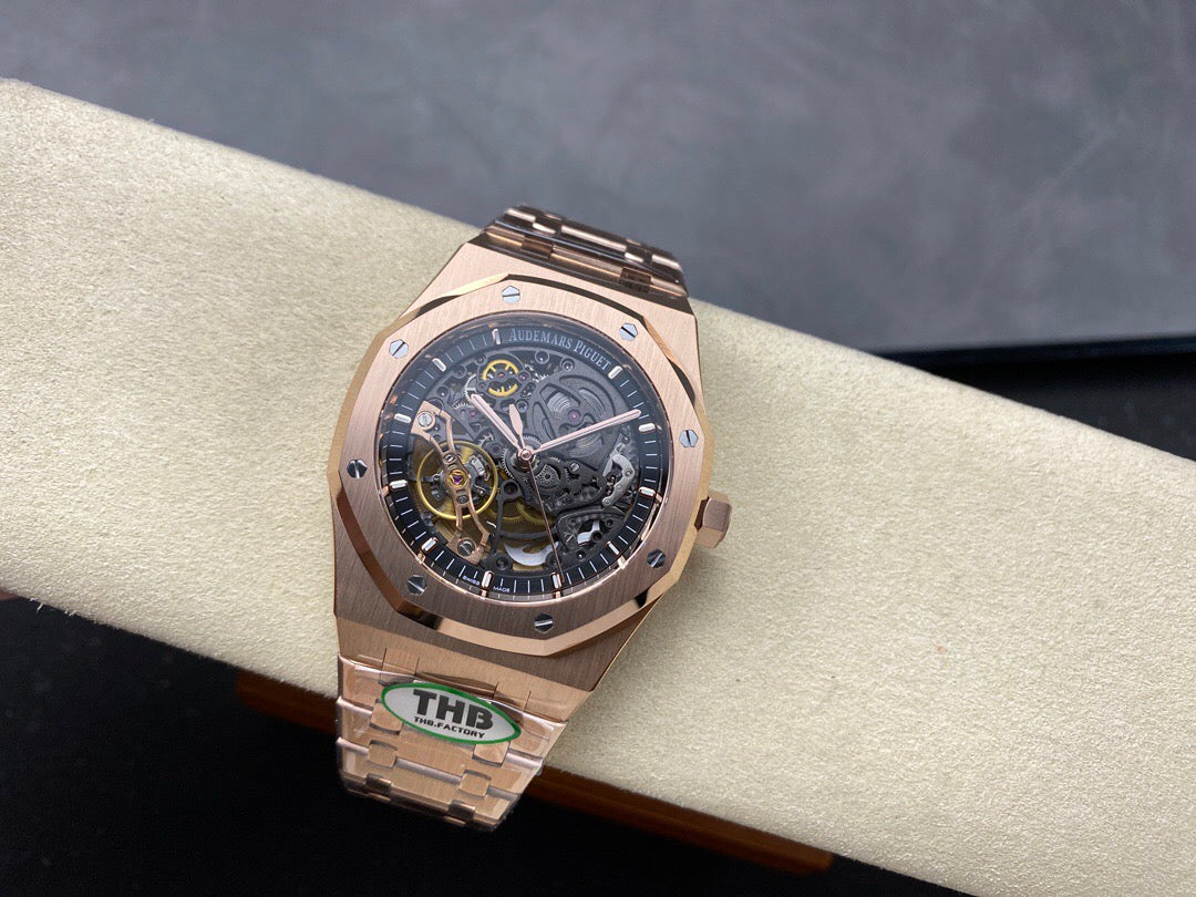 Goldfarbene Uhr