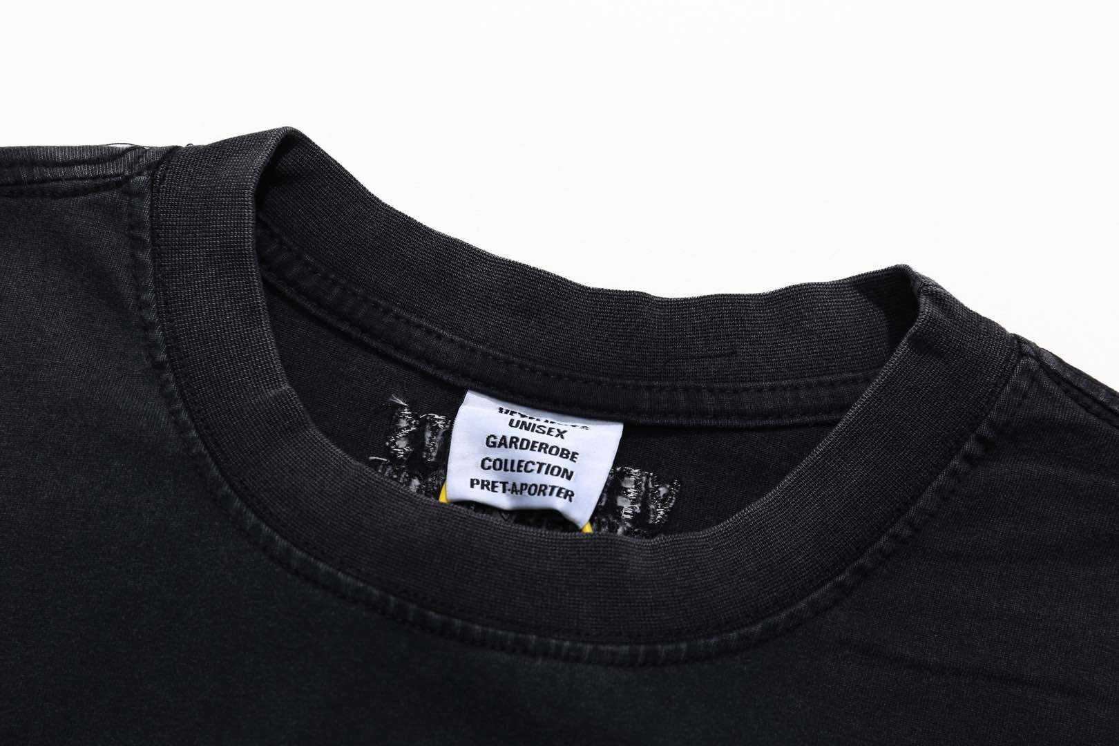 Schwarzes T-Shirt