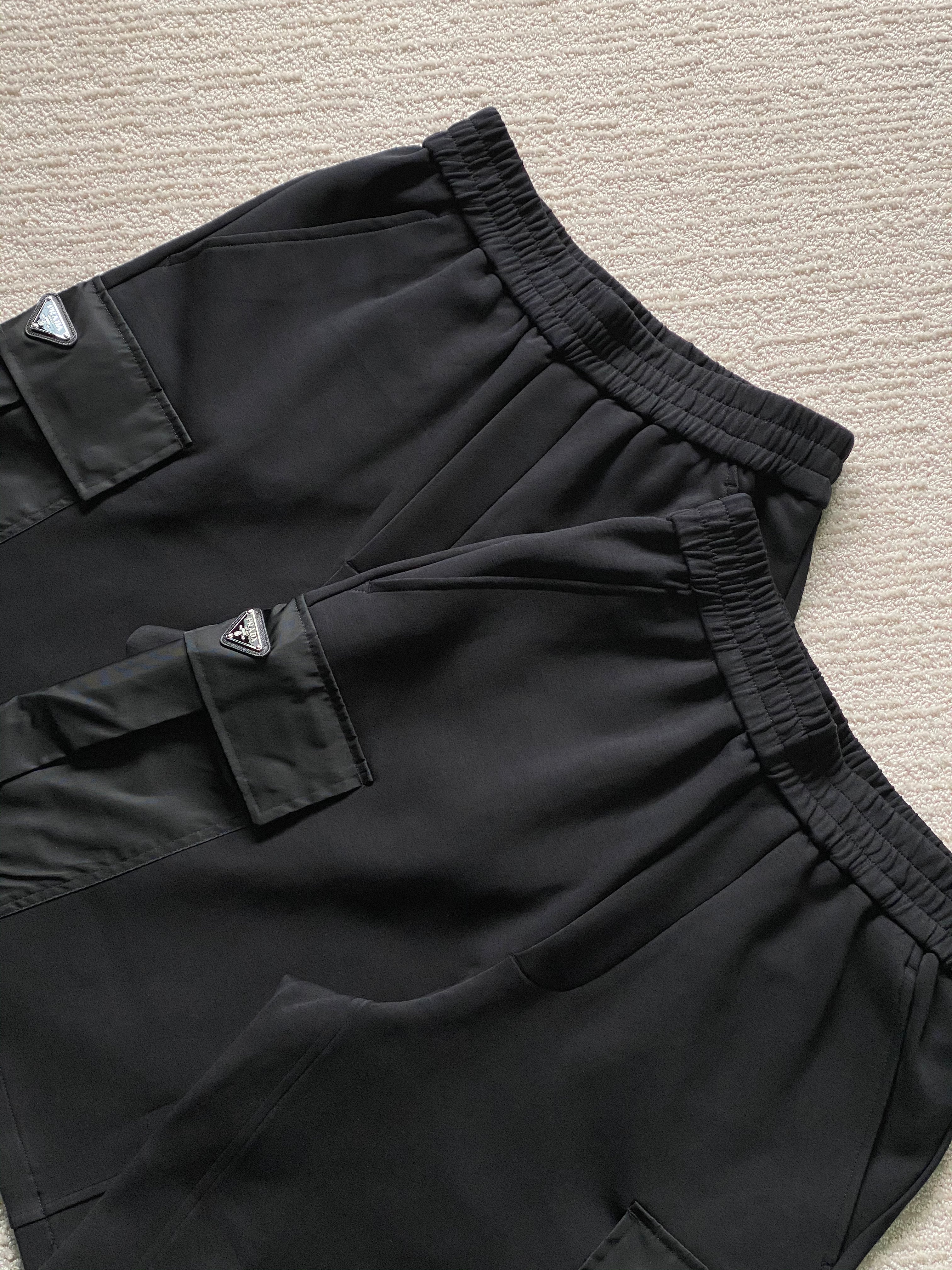 Black Short - FashionHype.xyz