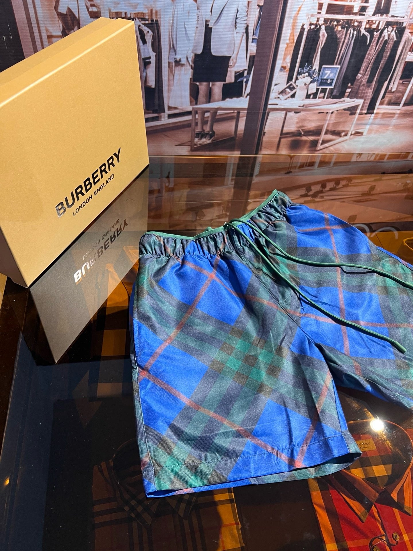 Mehrfarbige Shorts