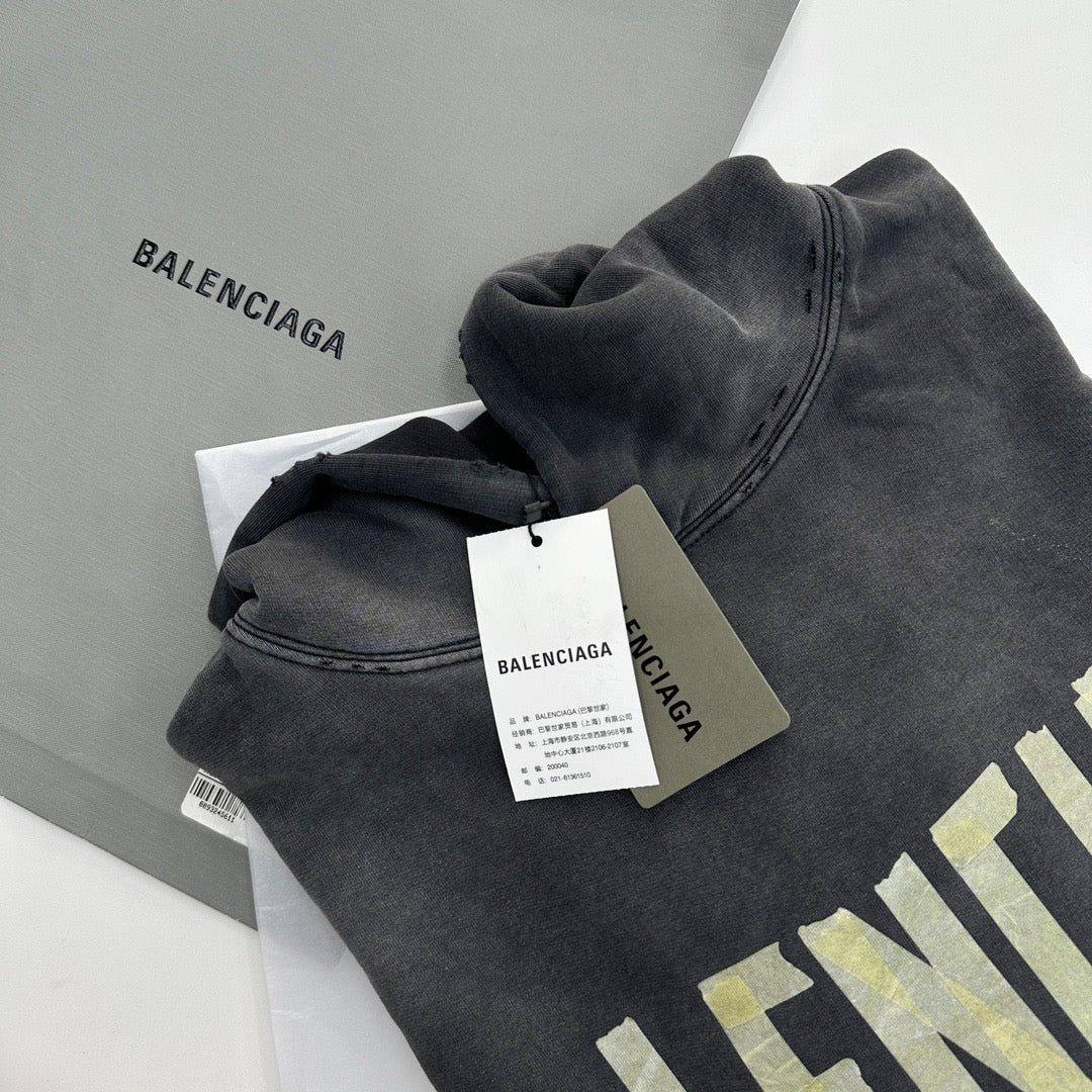 Black Hoodie - FashionHype.xyz