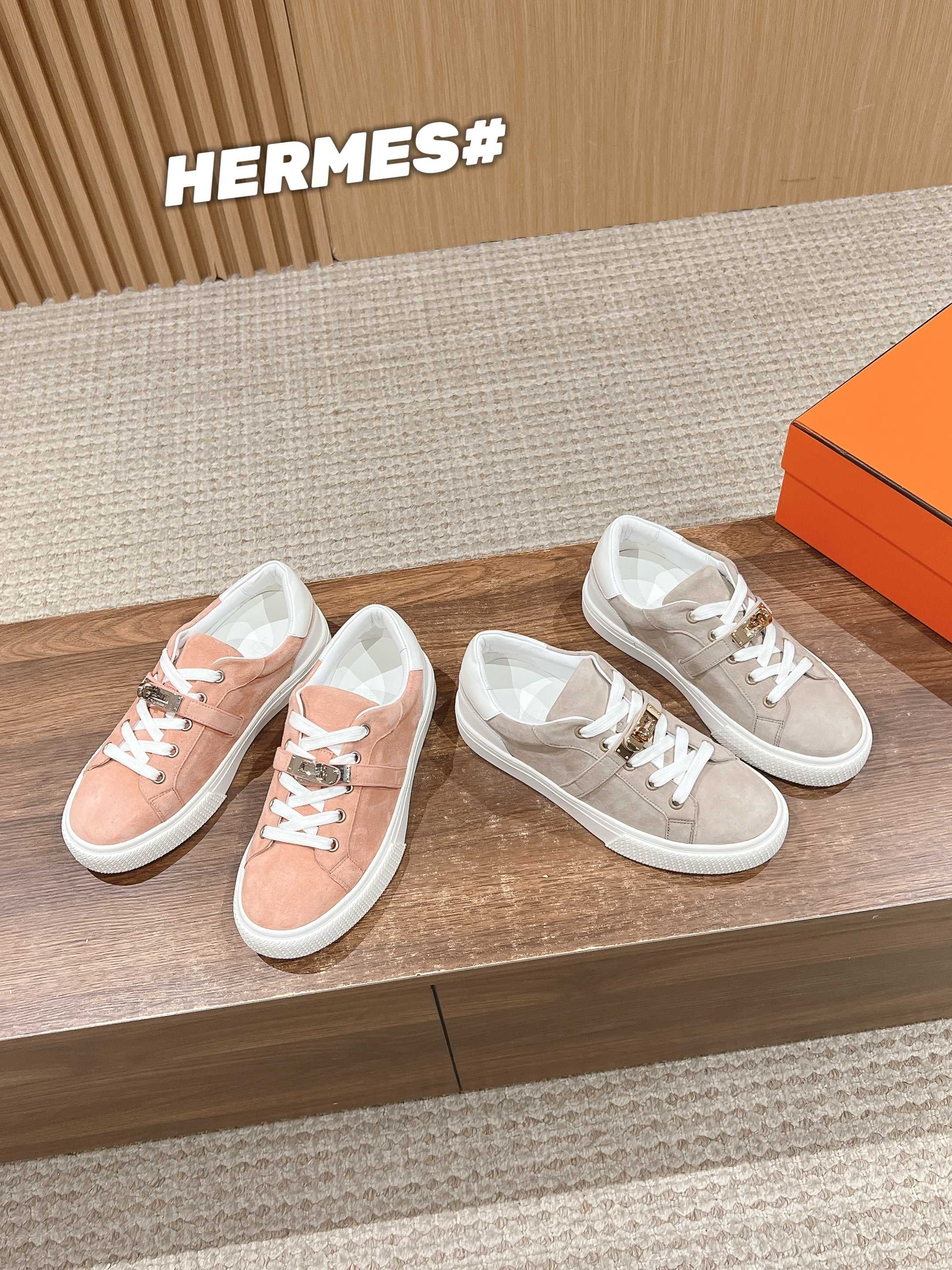 Mehrfarbige Schuhe