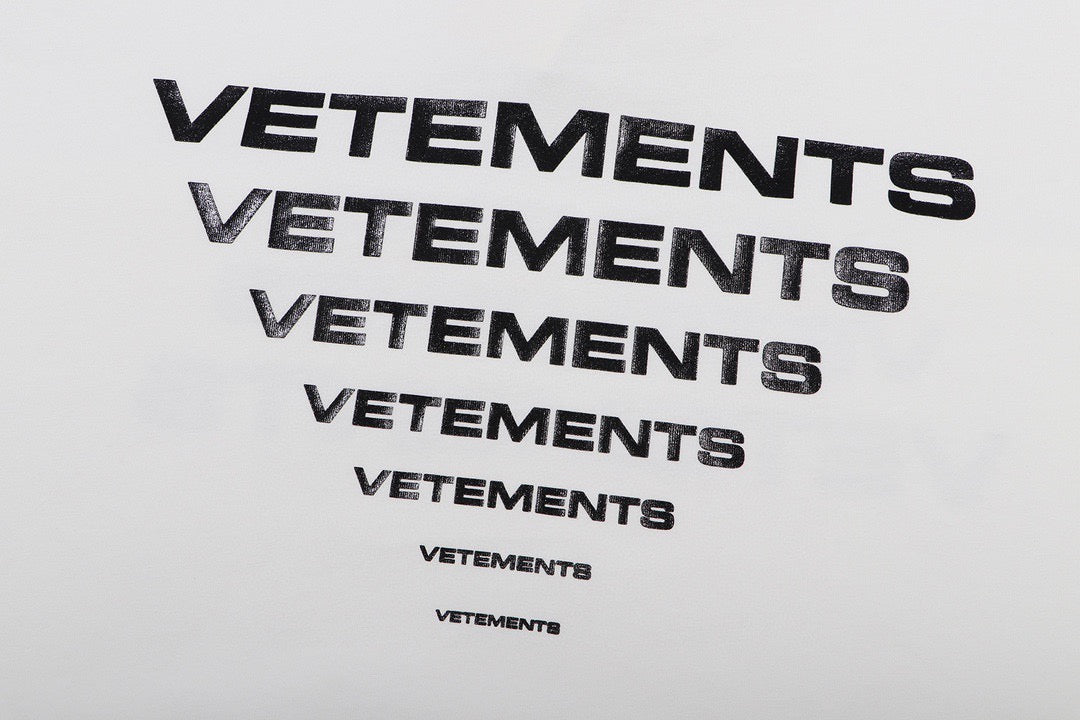 Black and White T-shirt - FashionHype.xyz
