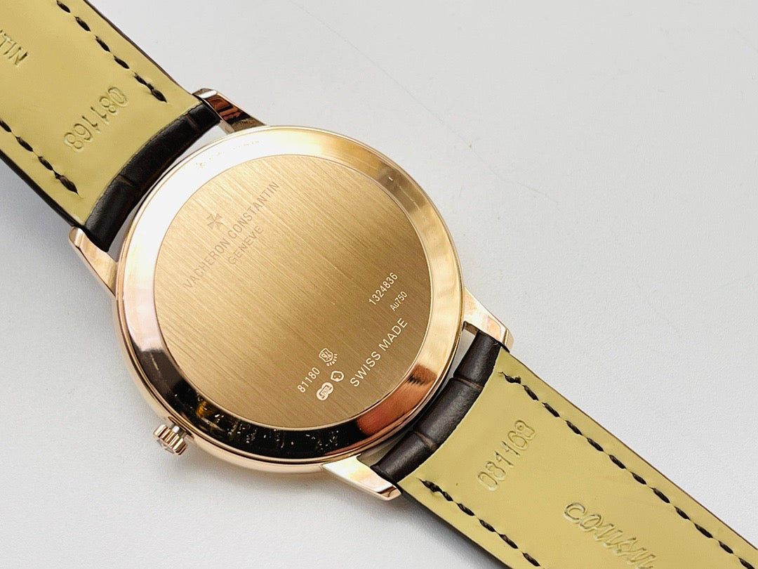 Braune Uhr