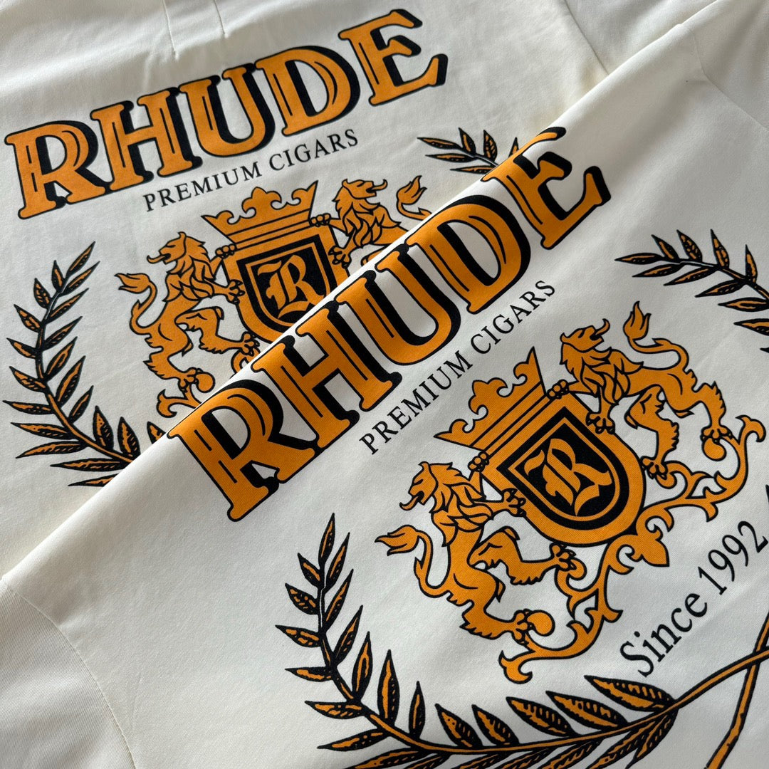 weißes T-Shirt
