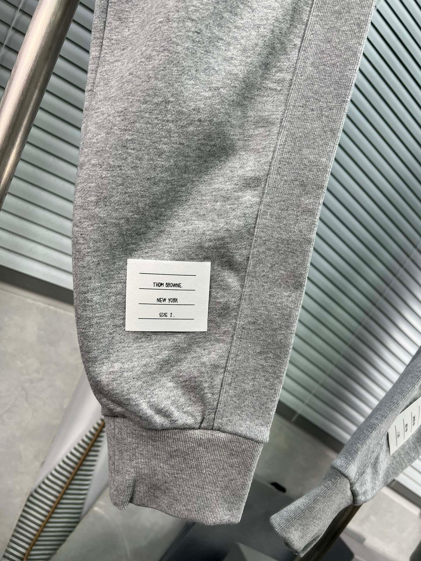 Mehrfarbige Hose
