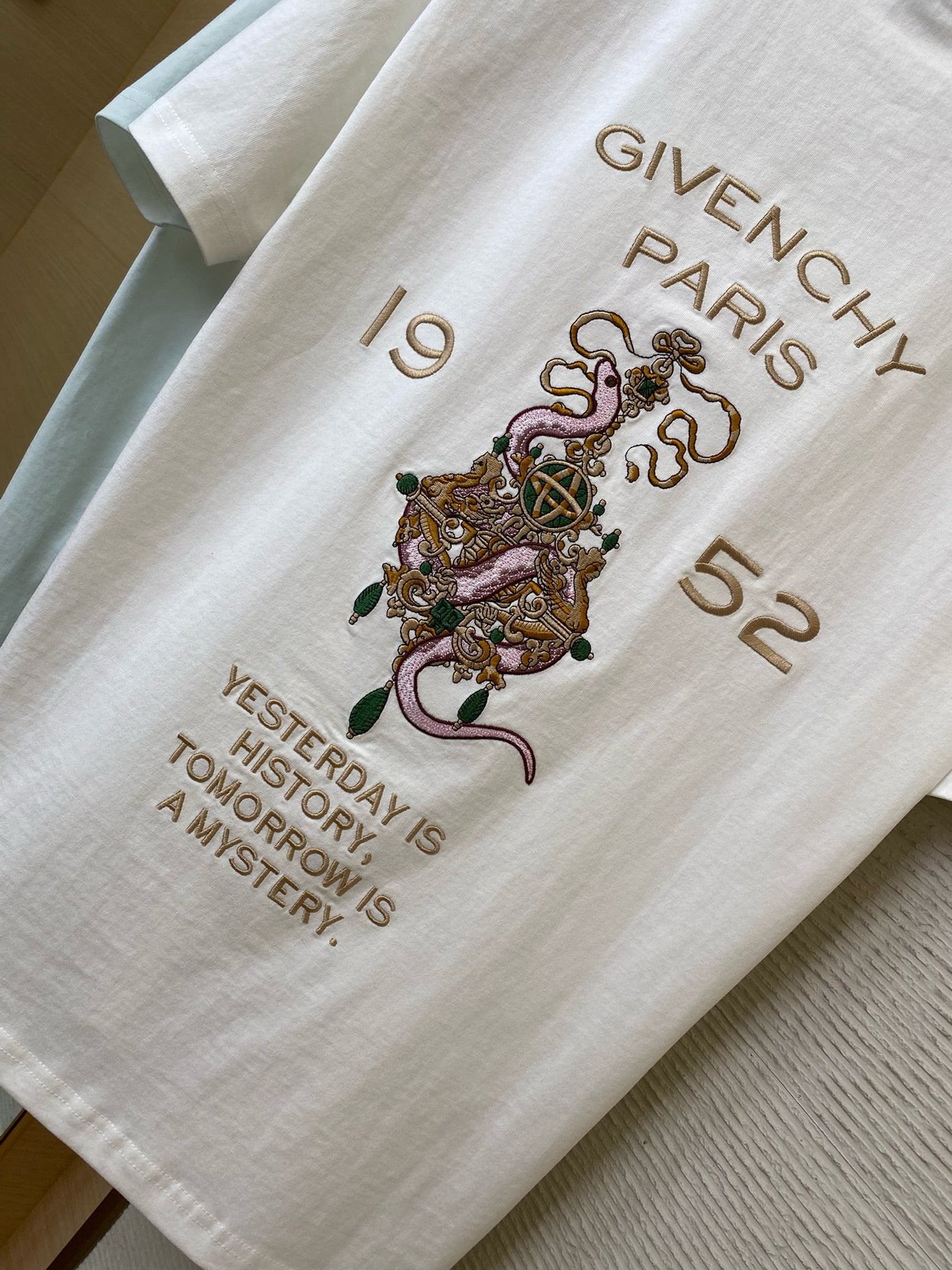 Weißes T-Shirt